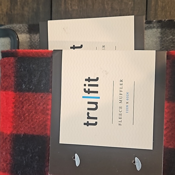 Fleece Muffler - Picture 6 of 8